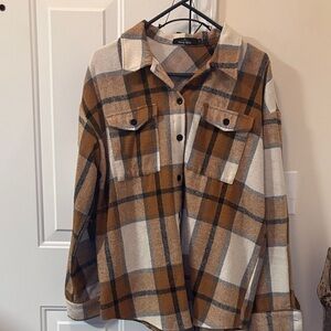 Stylish Plaid Tan and Cream Pea Coat